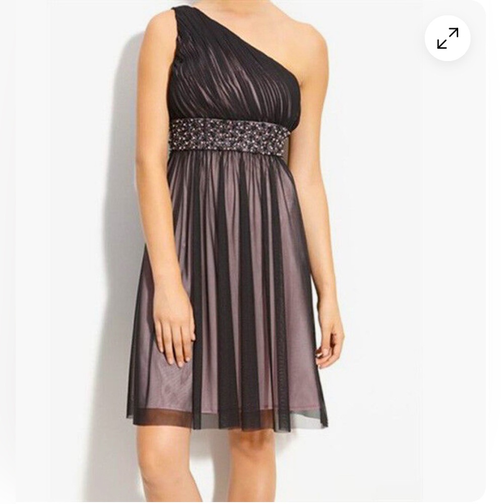 ❤️❤️ JS Boutique sequins mesh one shoulder Dress ❤️❤️size 4